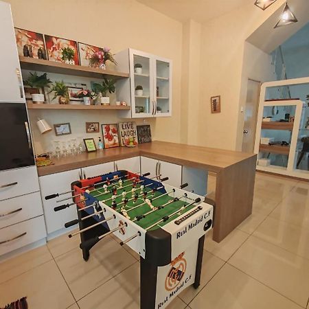 Teluk Batik 17Paradisehome Private Pool Karaoke Snooker Bbq 15Pax Лумут Екстер'єр фото