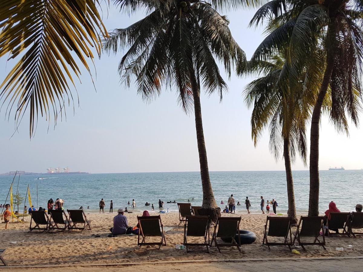 Teluk Batik 17Paradisehome Private Pool Karaoke Snooker Bbq 15Pax Лумут Екстер'єр фото