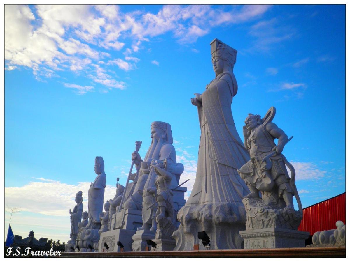 Teluk Batik 17Paradisehome Private Pool Karaoke Snooker Bbq 15Pax Лумут Екстер'єр фото