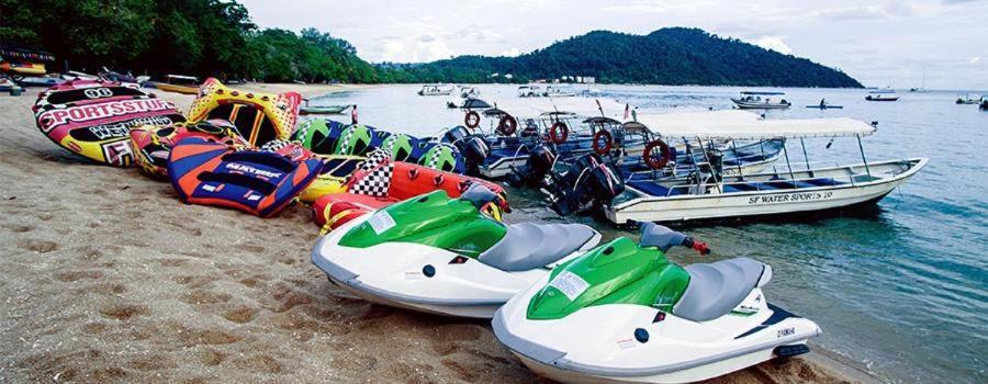 Teluk Batik 17Paradisehome Private Pool Karaoke Snooker Bbq 15Pax Лумут Екстер'єр фото