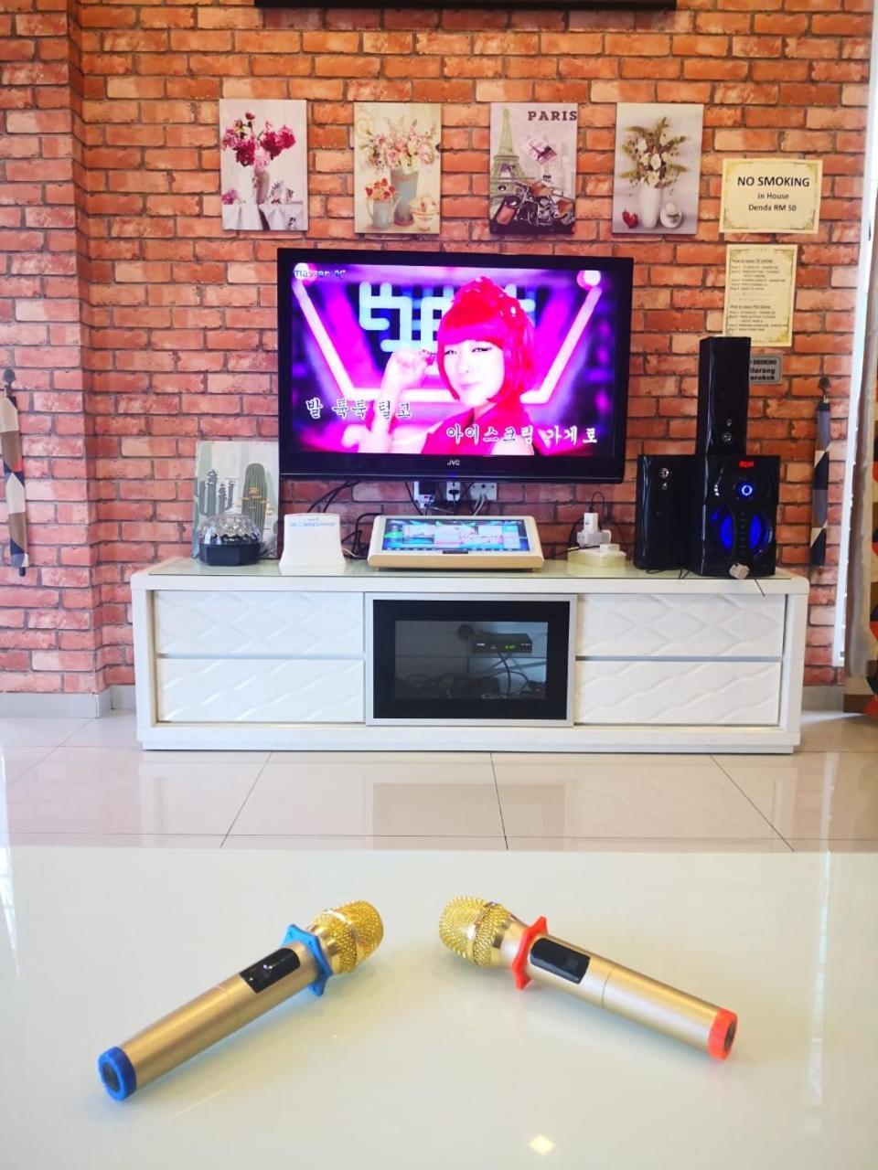 Teluk Batik 17Paradisehome Private Pool Karaoke Snooker Bbq 15Pax Лумут Екстер'єр фото