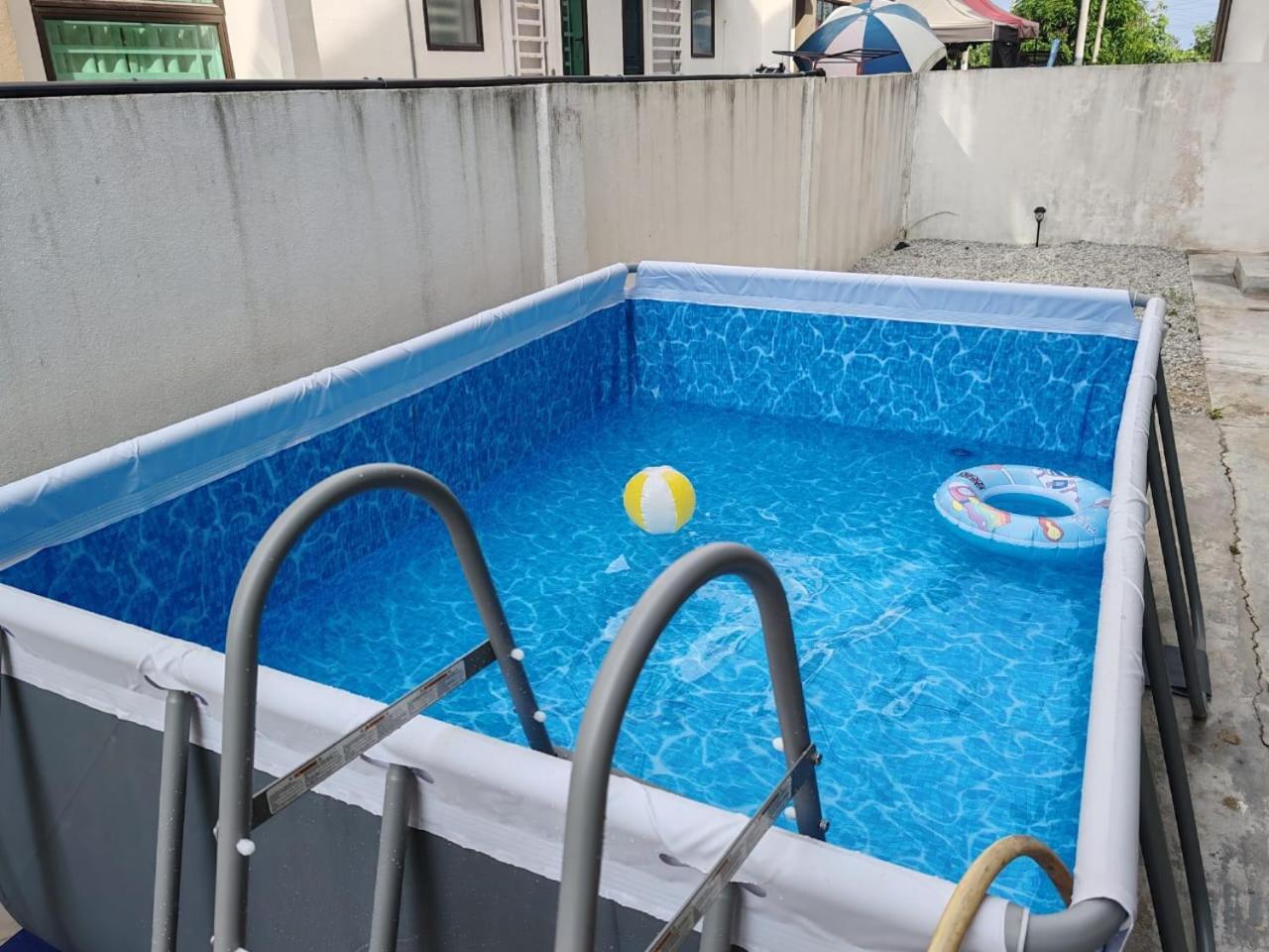 Teluk Batik 17Paradisehome Private Pool Karaoke Snooker Bbq 15Pax Лумут Екстер'єр фото